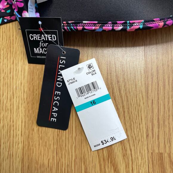 Island Escape Bikini Top - Picture 6 of 7